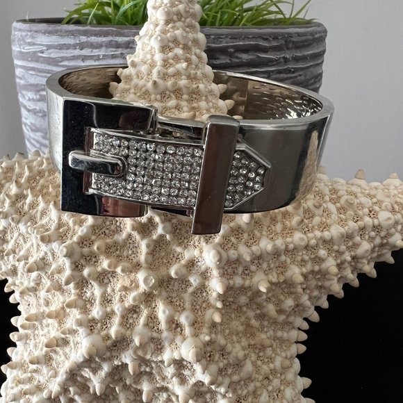 COPY - Belt Buckle Bangle - Picture 1 of 3